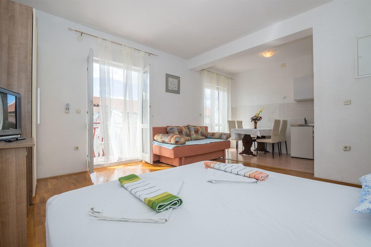 Apartments Zeljko Makarska Extérieur photo
